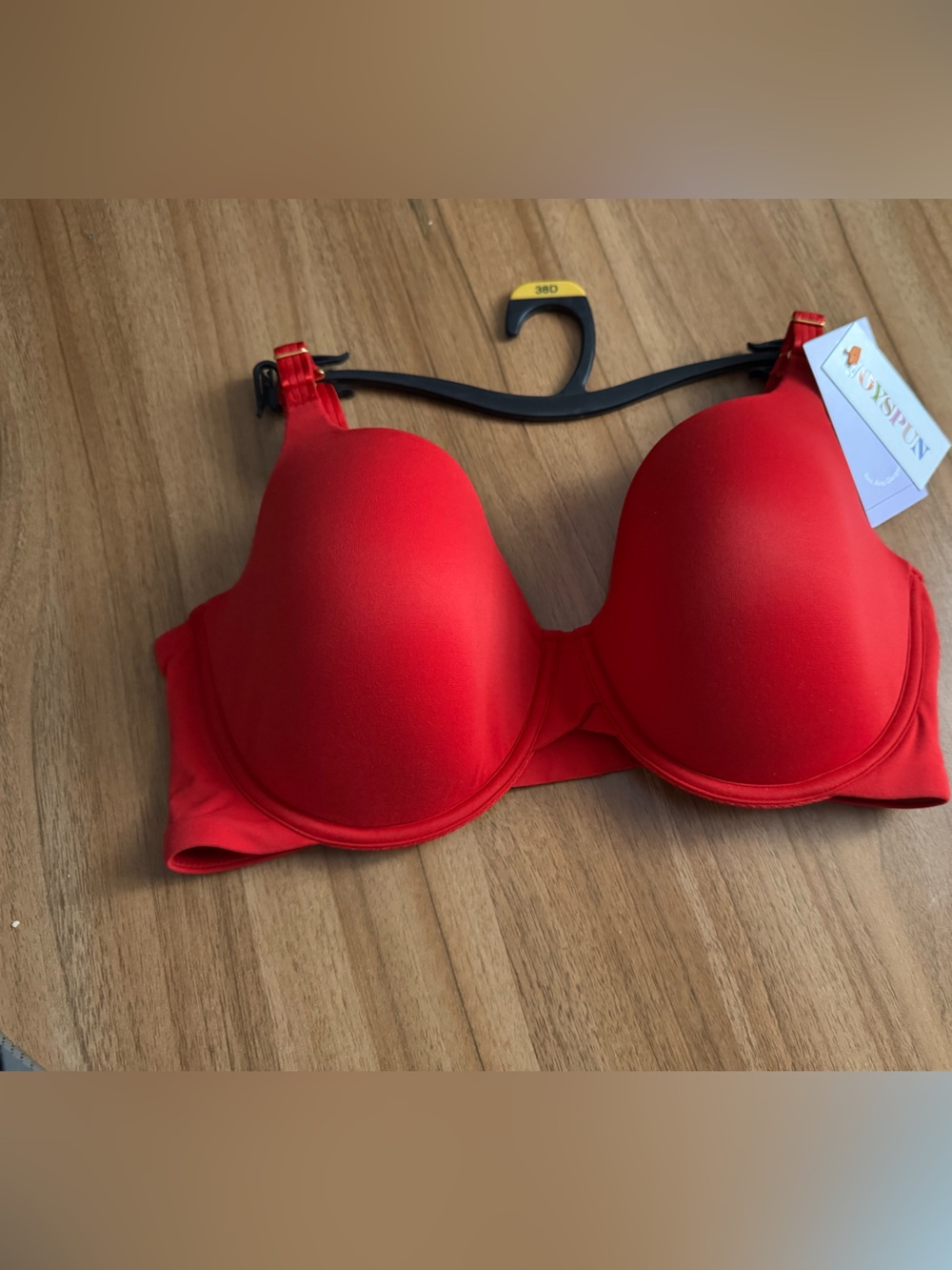 Joyspun T Shirt Bra Smoothing Underwire Flexible Cups Hook Eye Closure Red 38D
